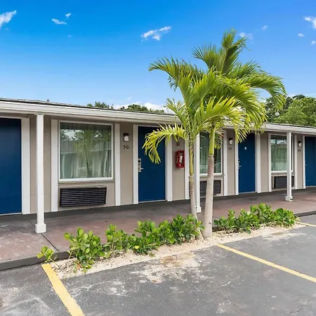 Travelodge By Wyndham Kissimmee Orlando